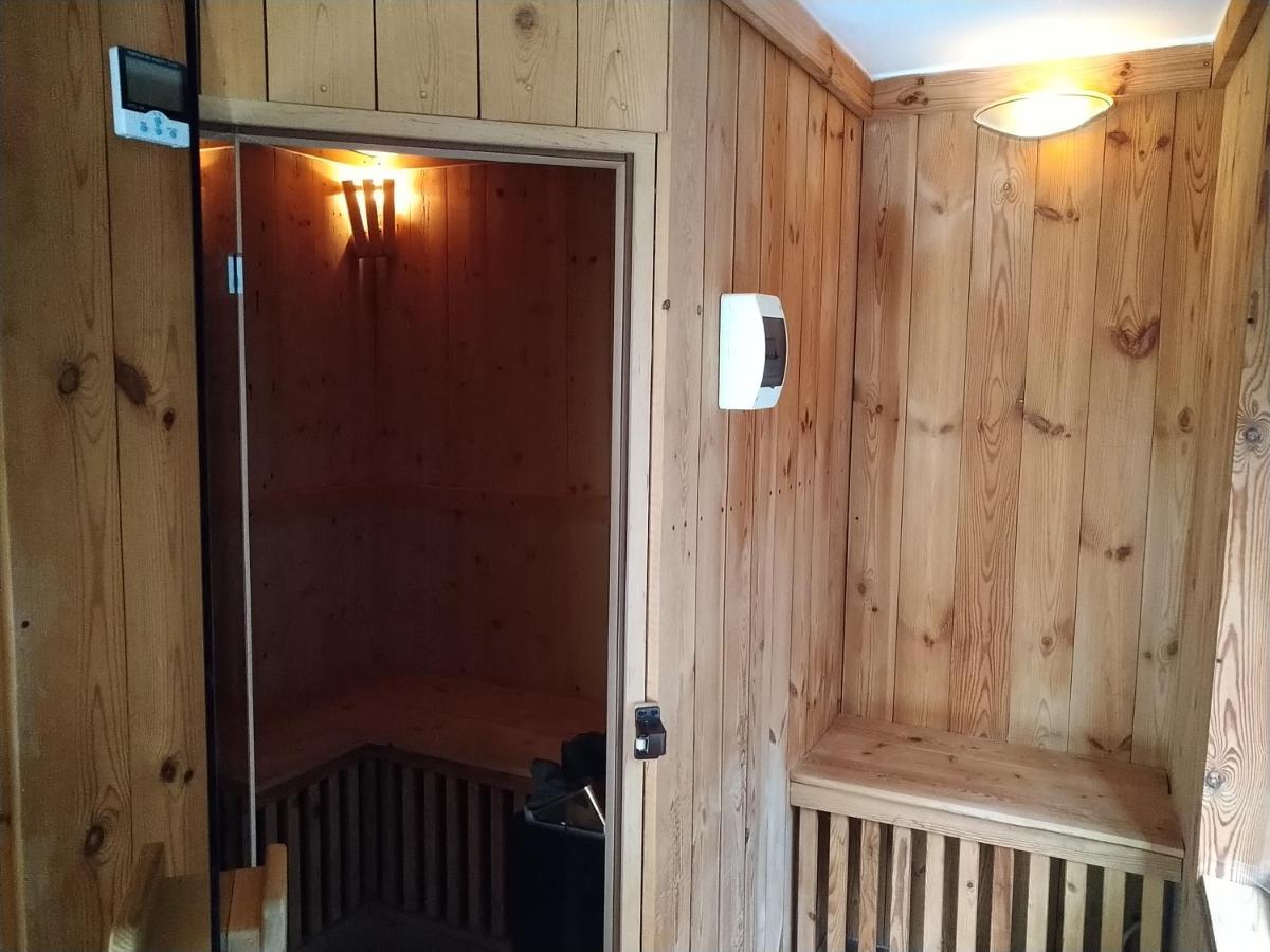 Dworek Lesny Kudowa-Zdrój Exteriör bild