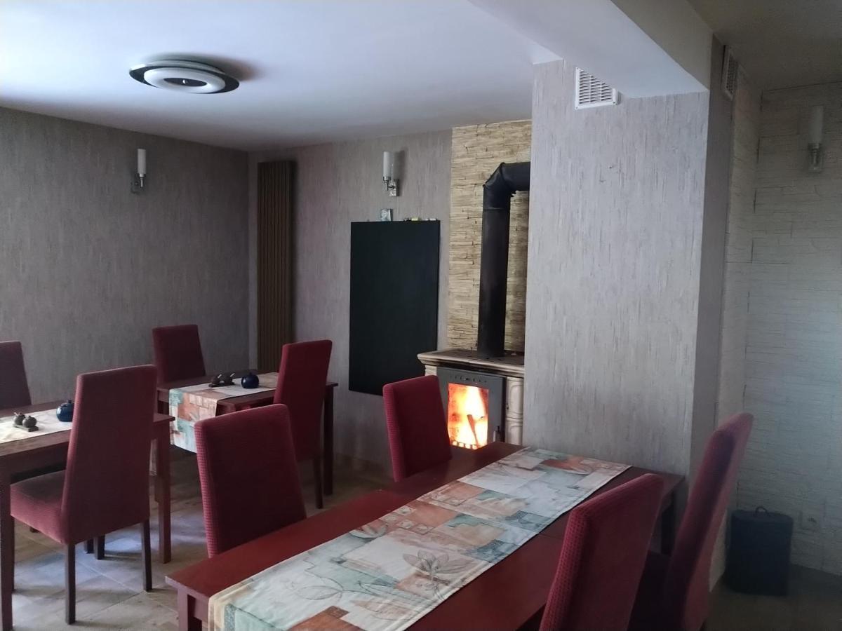 Dworek Lesny Kudowa-Zdrój Exteriör bild