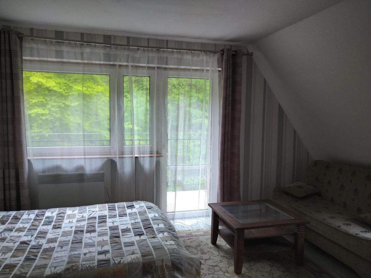 Dworek Lesny Kudowa-Zdrój Exteriör bild