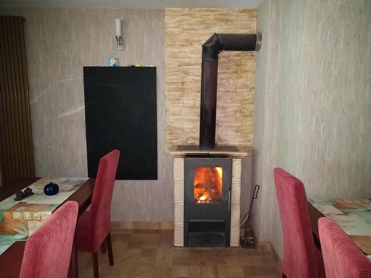 Dworek Lesny Kudowa-Zdrój Exteriör bild