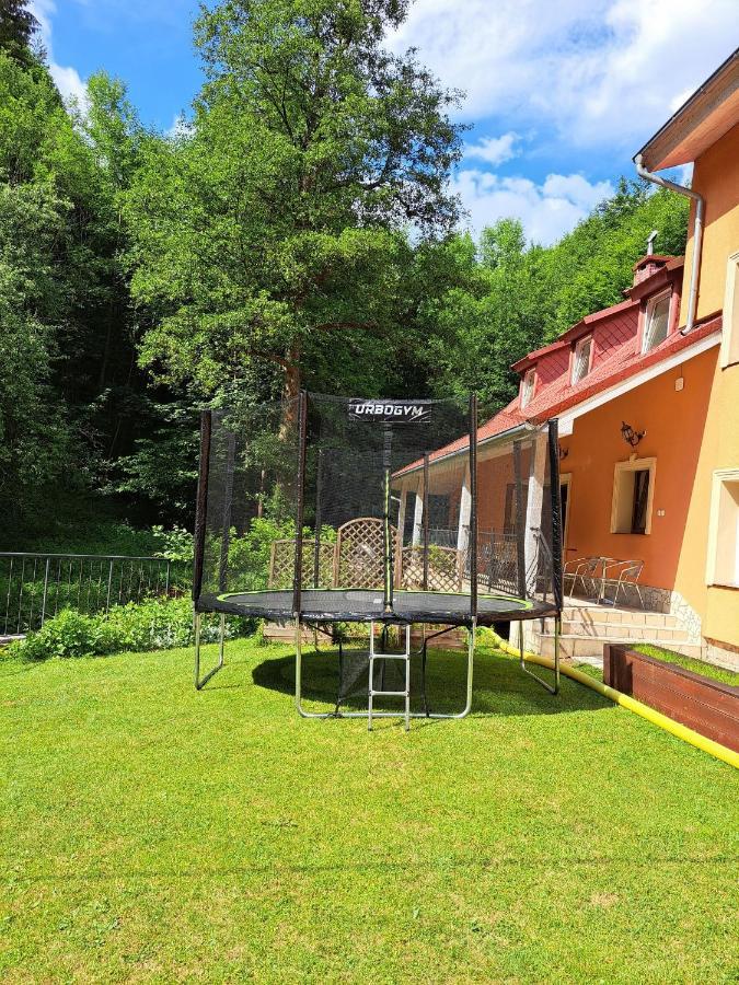 Dworek Lesny Kudowa-Zdrój Exteriör bild